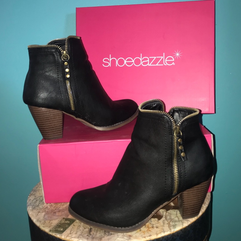Shoe Dazzle Bobbie Booties